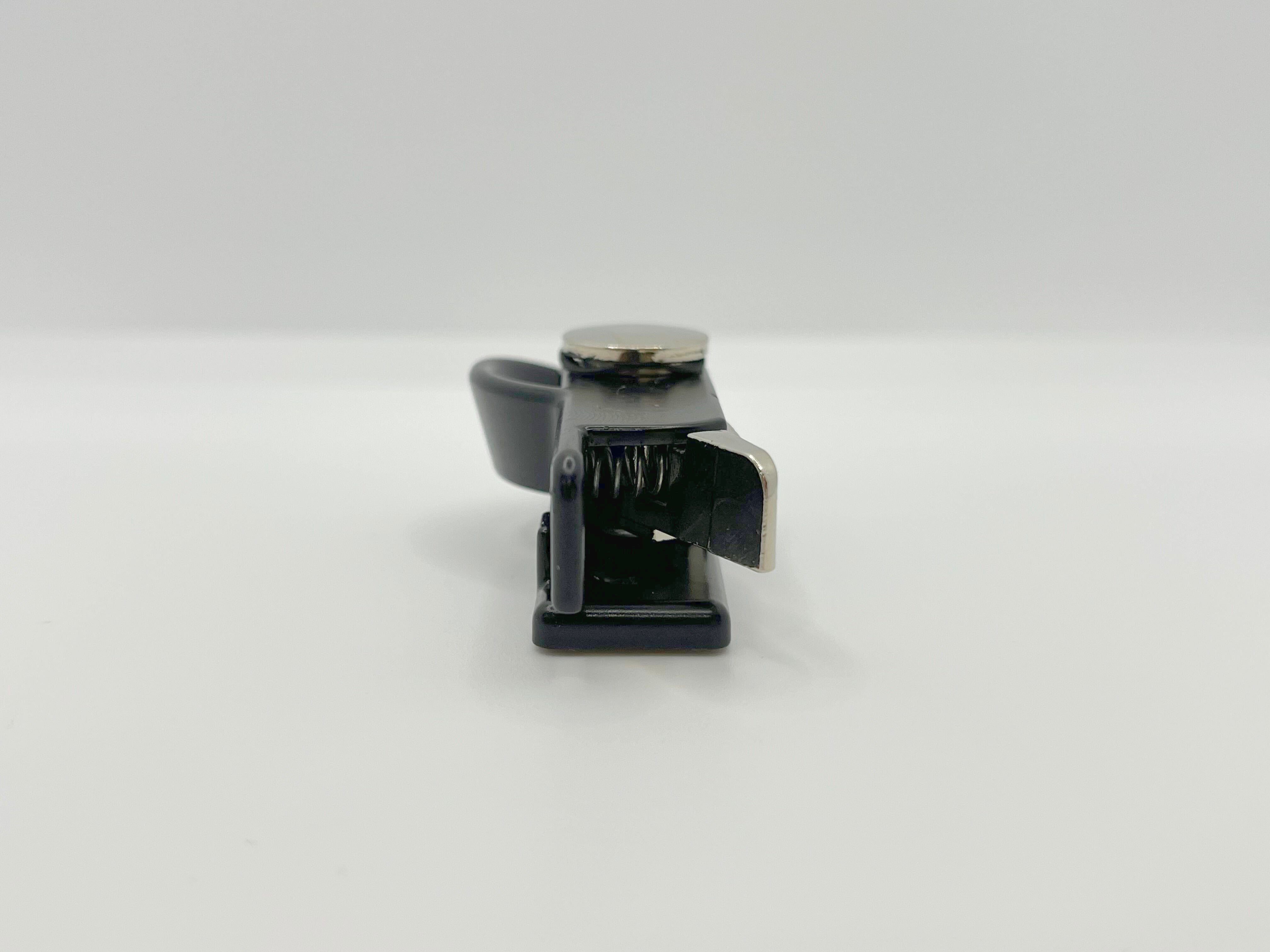Double-hung Cam Catch with Snib and Keeper - Non Keyed
